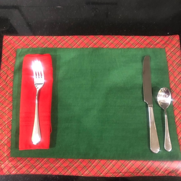 4 Holiday Placemats❗️ - Picture 2 of 6